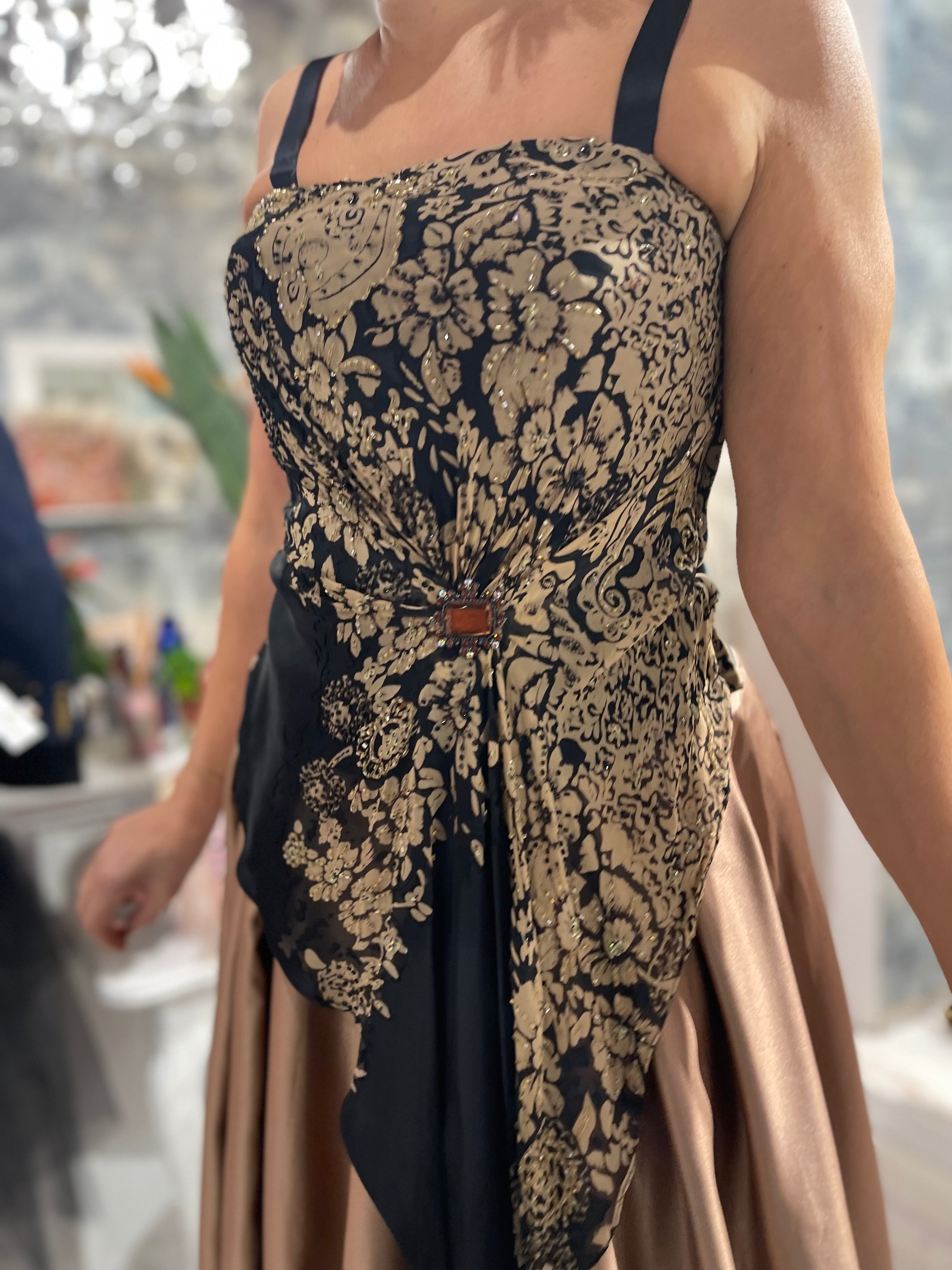 Top seta asimmetrico