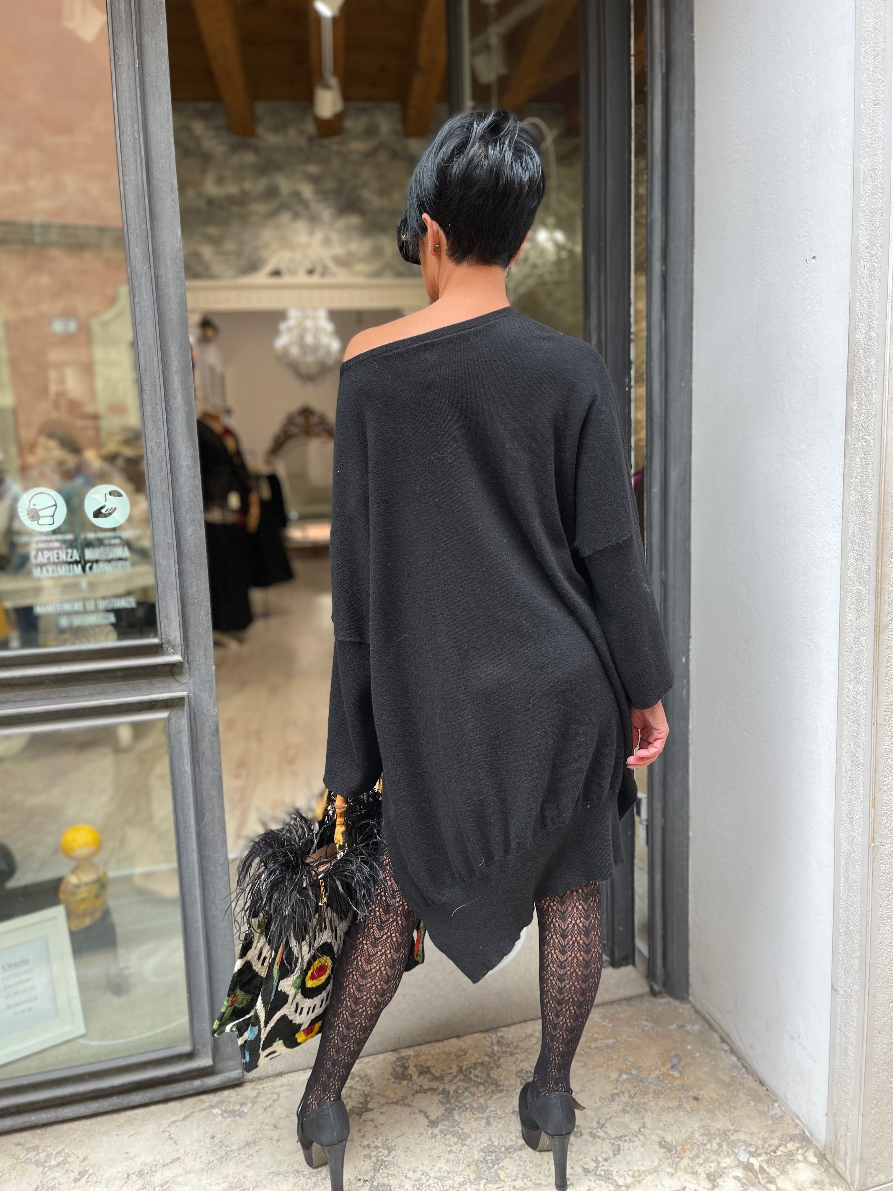 Maglia Over nera Amarantissima