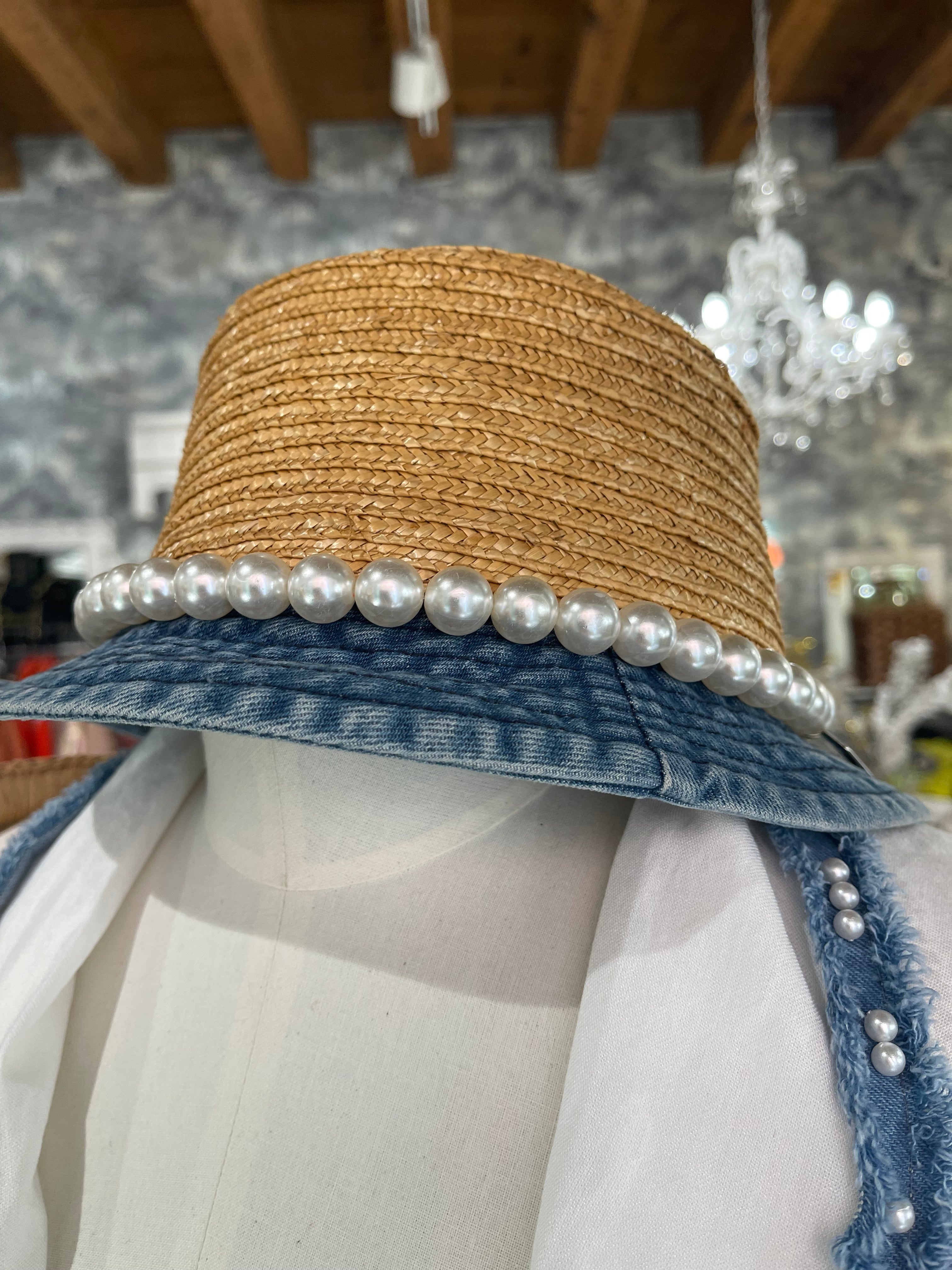 Cappello paglia e Jeans