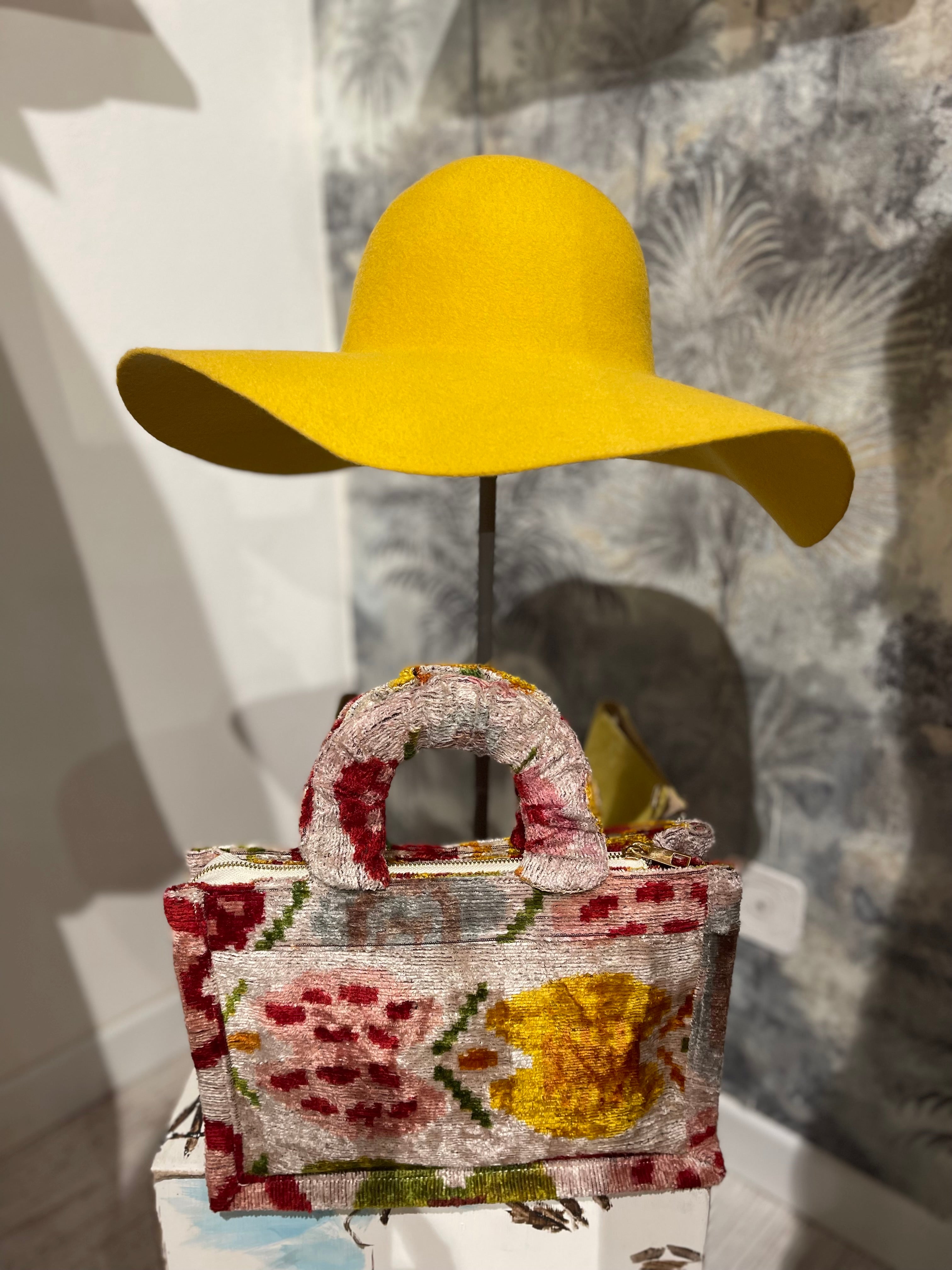 Cappello Giallo in lana