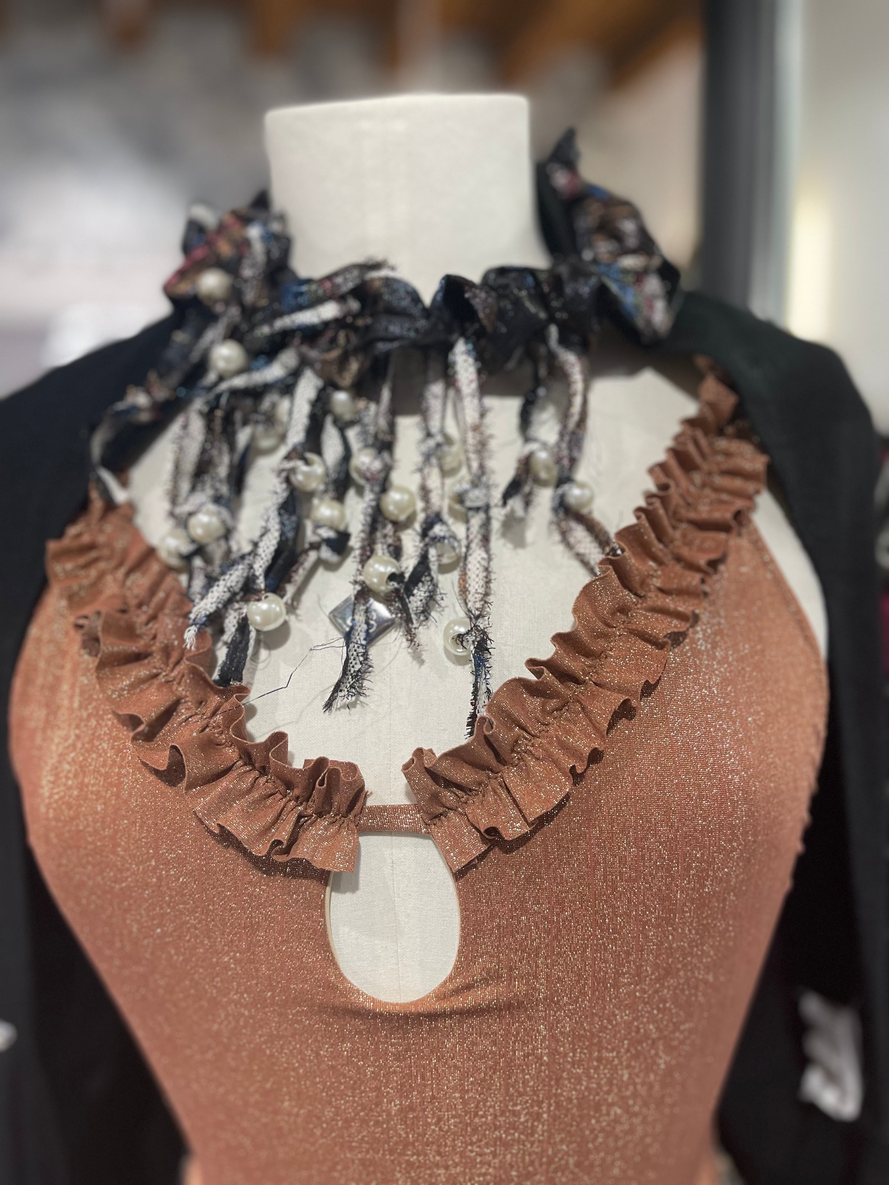 Collana rigida Brown
