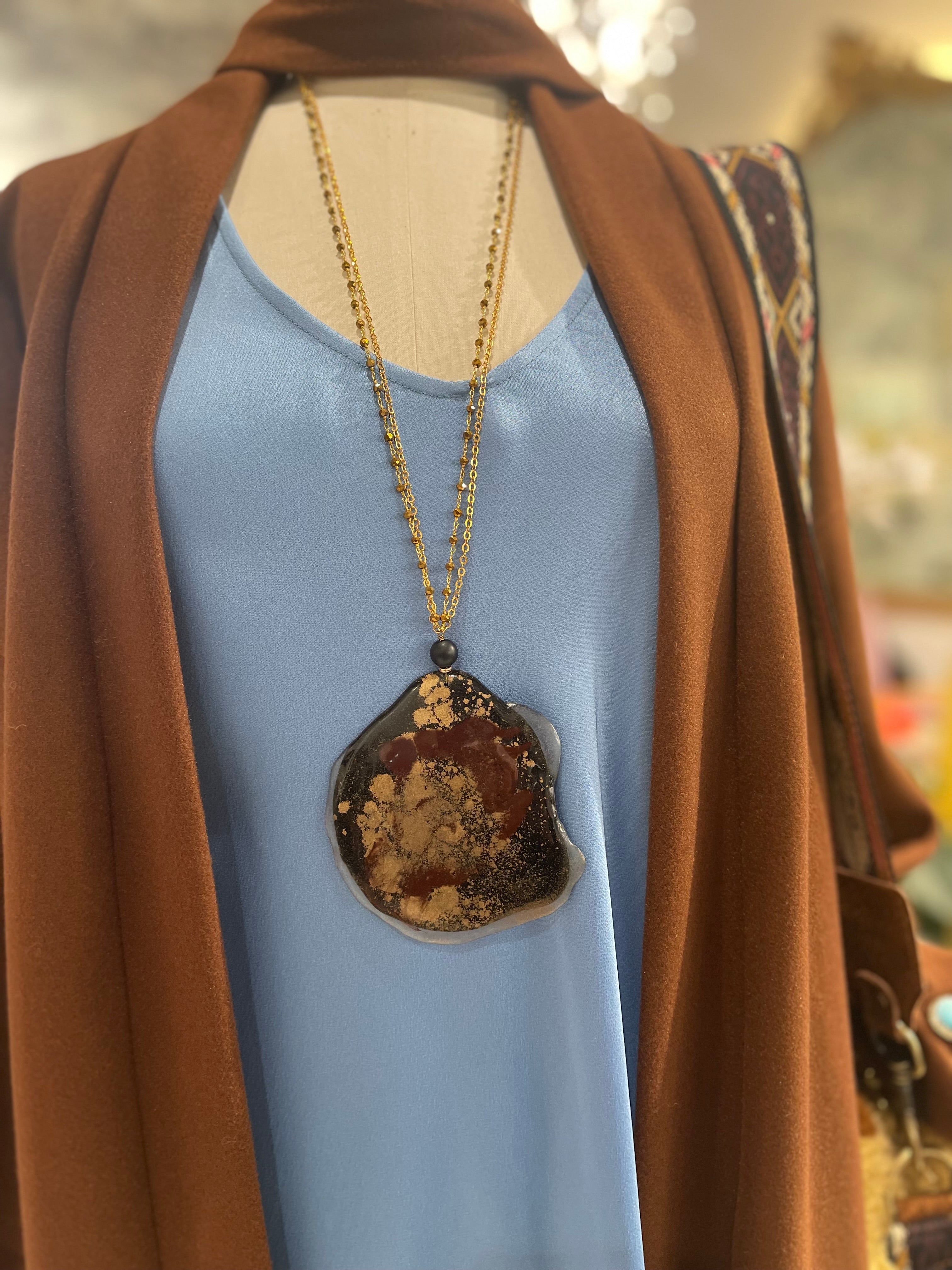Collana in Resina Marrone