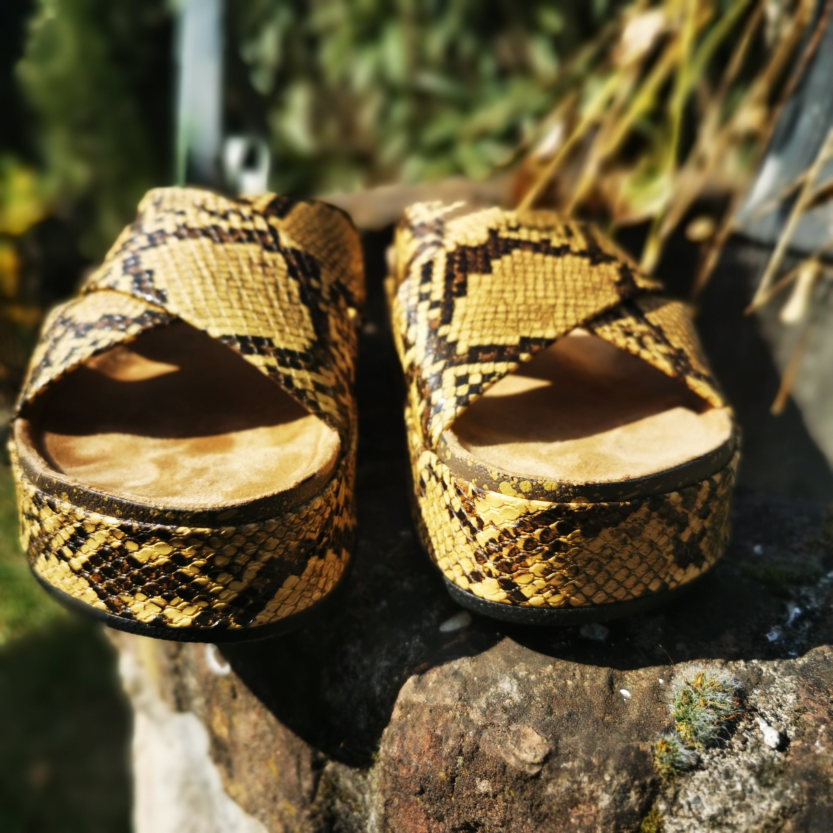 SANDALI