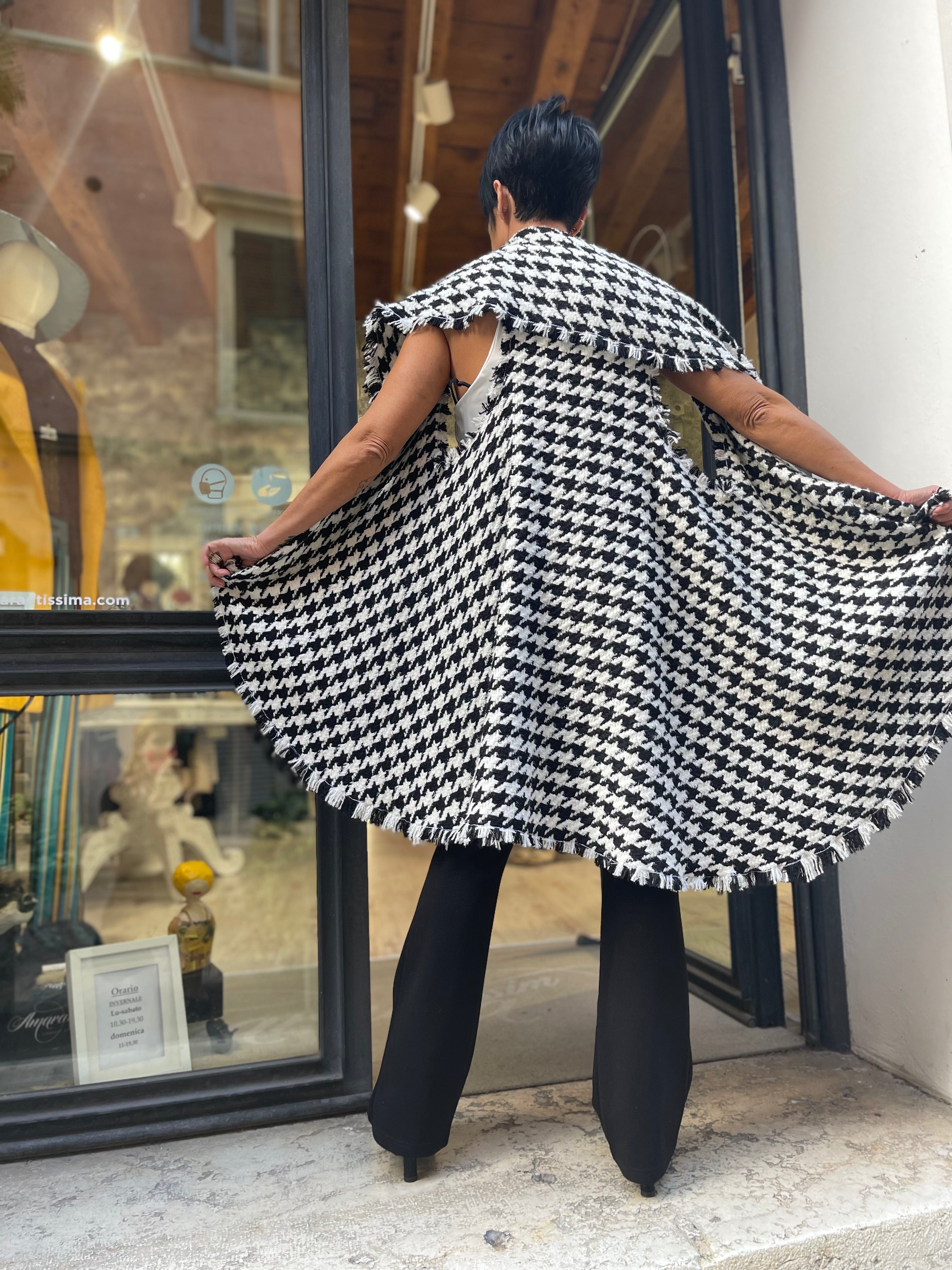 Gilet in tweed di lana Amarantissima